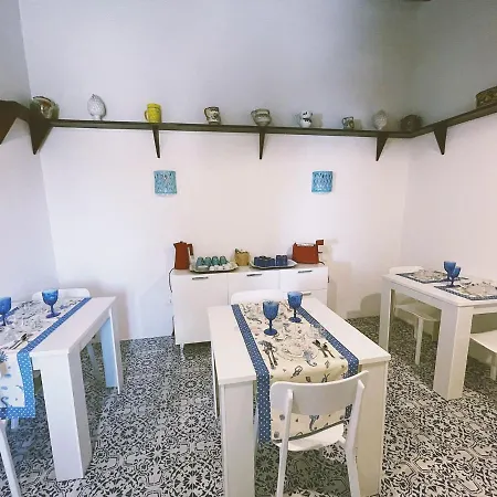 La Casa Del Nespolo * Capo dʼOrlando