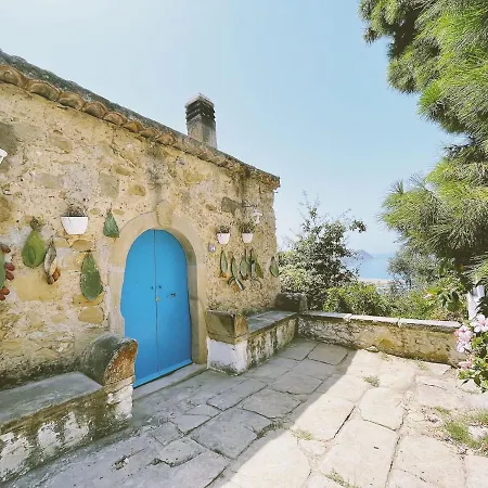 La Casa Del Nespolo * Capo dʼOrlando